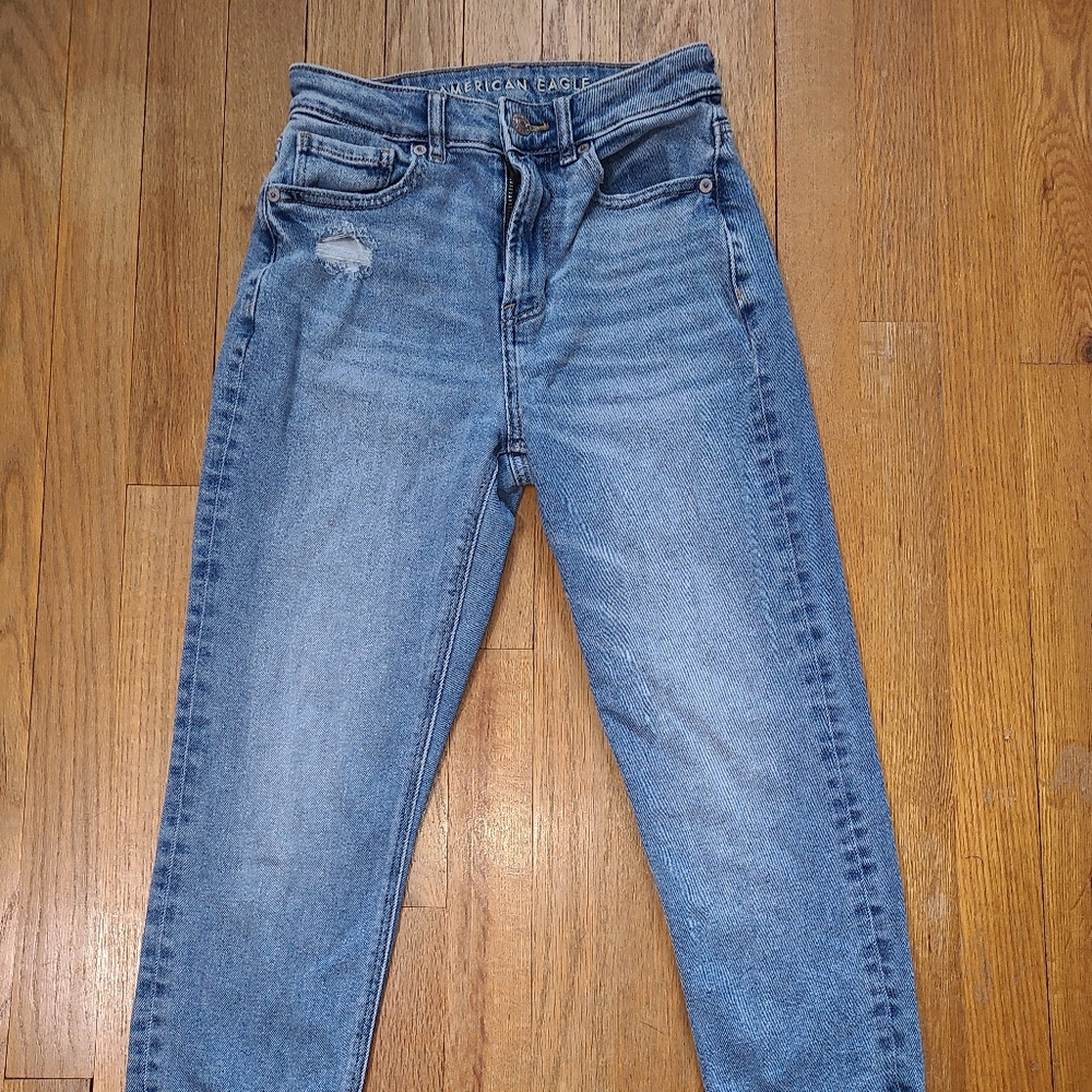 American Eagle mom jeans